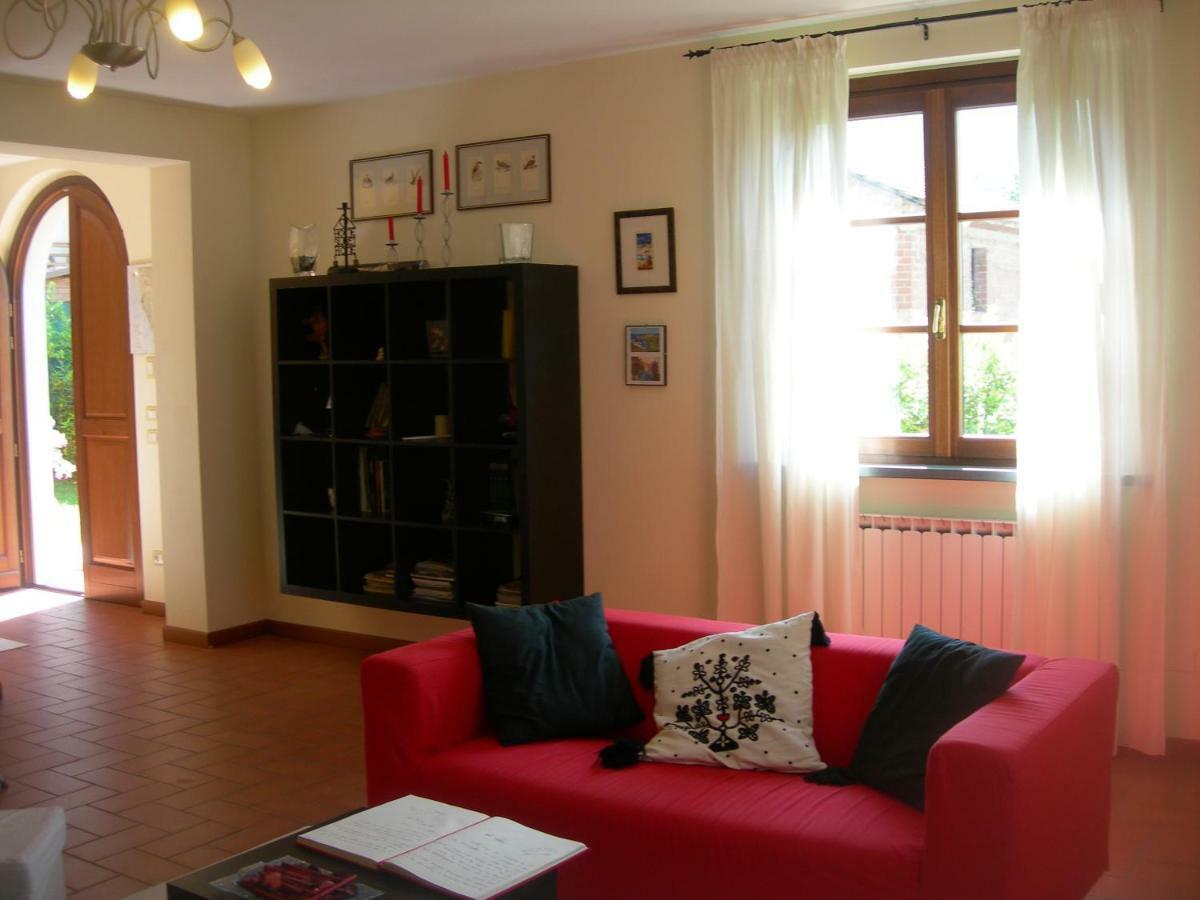 B&B La Rondine Tra Pisa E Lucca San Giuliano Terme Buitenkant foto