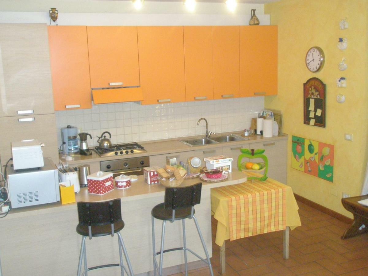 B&B La Rondine Tra Pisa E Lucca San Giuliano Terme Buitenkant foto